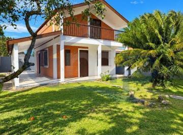 Casa · 157m² · 2 Quartos · 1 Vaga · Casa de 2 Dormitorios com Varanda e Sacada a Venda na Itapeva, em Torres/RS