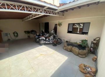 Casa de 5 quartos, São José dos Campos · Casa Jardim das Indústrias 5 Dormitórios 02 Edículas- 250m².