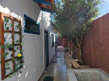Casa de 2 quartos, Pirenópolis · Casa Pirenópolis-centro-lote de 165m2-casa 70m2
