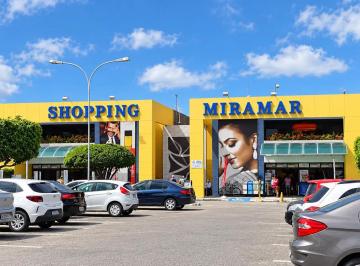 Comercial para locação, BARRO DURO, Maceió, AL · Comercial para locação, BARRO DURO, Maceió, AL