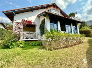 encantadora-casa-de-228-m-com-4-quartos-2-suites-v1658437.jpeg · Encantadora Casa de 228 m² com 4 Quartos (2 Suítes), Vista Livre Panorâmica e Terreno de 600 m² – Te