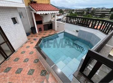 Apartamento · 136m² · 3 Quartos · 2 Vagas · Cobertura de Luxo no Guarujá com Vista Maravilhosa