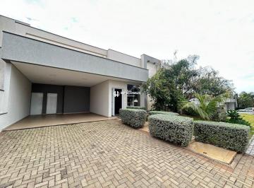 Casa · 211m² · 3 Quartos · 4 Vagas · Casa para Alugar no Condomínio Dona Lucilla em Indaiatuba/SP.