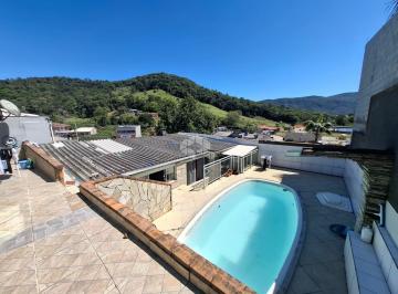 Casa · 160m² · 4 Quartos · 2 Vagas · Casas no bairro Forquilhas, em São José - SC