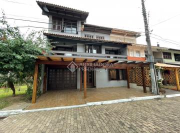 Casa · 245m² · 3 Quartos · 2 Vagas · Bela casa em condomínio fechado na Zona Sul de Porto Alegre