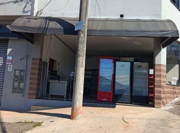 Comercial · 57m² · Seu Negócio no Ponto Certo: Salão Comercial de 57 m² (Opção Montado para Supermercado ou Vazio)