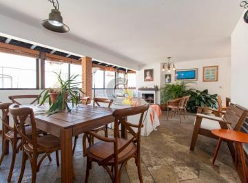 Apartamento · 300m² · 4 Quartos · 4 Vagas · Cobertura à venda na Vila Madalena com 4 quartos, 4 suítes e 4 vagas de garagem.