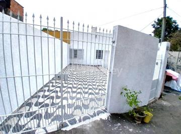 Casa · 150m² · 2 Quartos · 1 Vaga · Casa de 02 dormitórios