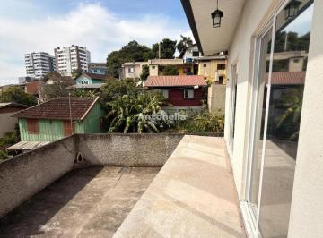 Casa · 140m² · 2 Quartos · 7 Vagas · Casa à venda no bairro Rio Branco