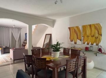 Casa · 180m² · 2 Quartos · 3 Vagas · Casa a venda no Parque Novo Mundo