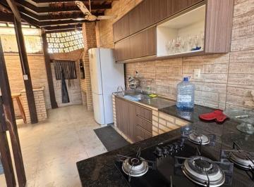 Casa · 100m² · 1 Quarto · 5 Vagas · Casa à Venda no Bairro Araés | 300m² de terreno