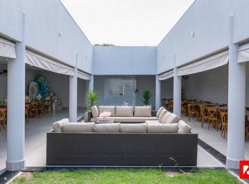 Comercial · 277m² · Salão comercial para locação no Jardim Firenze em Santa Bárbara d'Oeste.