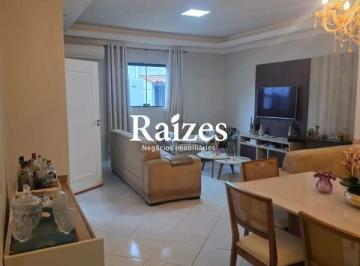 Casa · 220m² · 3 Quartos · 3 Vagas · Casa com 3 quartos, 3 vagas de garagem e varanda gourmet no Cidade Jardim em Uberlândia