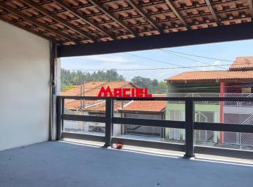 Casa · 244m² · 3 Quartos · 2 Vagas · Excelente sobrado no bairro Interlagos com 3 suítes e uma belissíma vista!