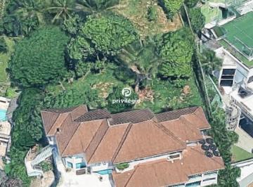 Casa · 863m² · 5 Quartos · 3 Vagas · Casa Duplex de Alto Padrão com Vista para o Mar no Joá
