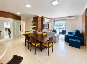 Apartamento · 157m² · 3 Quartos · 2 Vagas · Cobertura Horizontal no centro de Imbituba