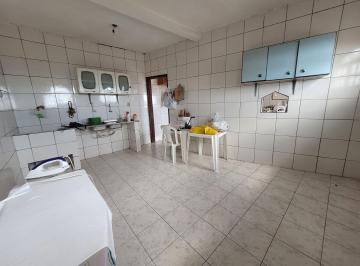 Comercial · 380m² · 10 Quartos · 1 Vaga · Prédio à venda no bairro Lobato - Salvador/BA