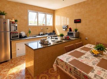 88df1137457be985dca2d166315b5fc585caa1d0 · Apartamento amplo, bem localizado e com excelente distribuição dos ambientes
