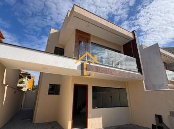 234dd6b3502e908cba36eefa9abeb4b48d04532b · Triplex com 3 dormitórios à venda, 108 m² por R$ 620.000 - Atlântica - Rio das Ostras/RJ
