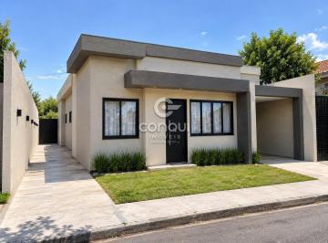 Casa · 53m² · 3 Quartos · 1 Vaga · Casa 3 Quartos - Boqueirão - Quintal e Entrada Ind