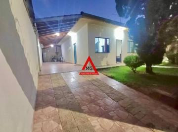 2ea1247de69a9b03f42f88bbd3d94ec6de6fc3b3 · Casa ampla à venda com 3 quartos, com ótima localização no bairro Anhumas em Itajubá-MG