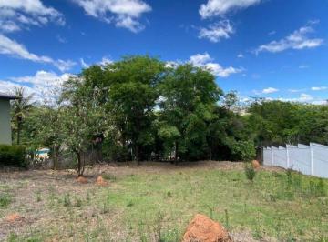 1ee06c80a46b60f1dff2ba7f114c3885cb990060 · Terreno à venda em Valinhos com 1.340 m² no Chácara Flora
