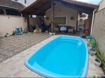 eafa1ec364c393fe2b80fc406af90057cf18cfd9 · Casa com 2 dormitórios à venda, 88 m² por R$ 590.000 - Balneário Pires - Praia Grande/SP