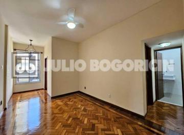 Apartamento · 72m² · 2 Quartos · Laranjeiras! Colado no Largo do Machado, dois quartos, piso de taco e colado no