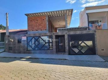 Casa · 300m² · 4 Quartos · 2 Vagas · Casa em Itajuba, Barra Velha/SC de 300m² 4 quartos à venda por R$ 725.000,00