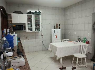 Casa · 200m² · 2 Quartos · 3 Vagas · Casa em Jardim Santo Antônio, Mogi Guaçu/SP de 200m² 2 quartos para locação R$ 4.000,00/mes