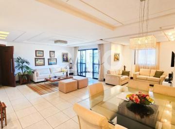 Apartamento · 160m² · 3 Quartos · 3 Vagas · Apartamento no edifício Lourdes Lamartine