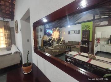 Rural de 4 quartos Venda R$ 750.000 · Fazenda / Sítio para venda em Centro de 180.00m² com 4 Quartos