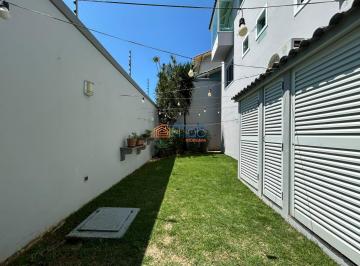 Imagem 1 · Casa de Condomínio para venda em Glória, Macaé