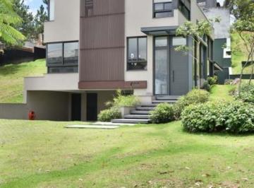 med_4585a13236a24f690e8903a7bb7ea574.jpg · BELA CASA A VENDA EM ALPHAVILLE - VILA SOLAIA