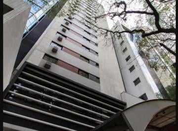 Prédio. · Flat na melhor região de Curitiba: Batel/Centro. 1 Quarto, Permite AIRBNB.