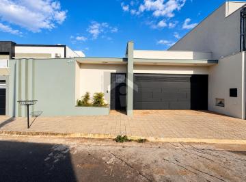 Imagem 1 · Casa para aluguel em Centro, Alfenas