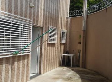 Foto 01 · Galpão Industrial no Jardim Emília / 250m² / Jacareí