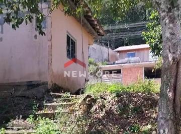 Casa · 120m² · 6 Quartos · 6 Vagas · Casa em Rua Hilda Ana Machado - Fundos - Biguaçu/SC