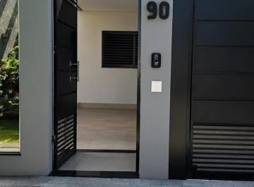 Foto 01 · Casa à Venda | 3 quartos Suíte | Jardim Espanha, Maringá