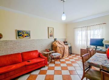 img0 · Casa com 3 Quarto(s) e 2 banheiro(s) para Alugar, 123 m² por R$ 5600 / Mês