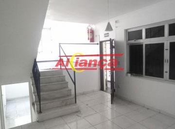 img0 · Casa com 3 Quarto(s) e 2 banheiro(s) para Alugar, 150 m² por R$ 3200 / Mês