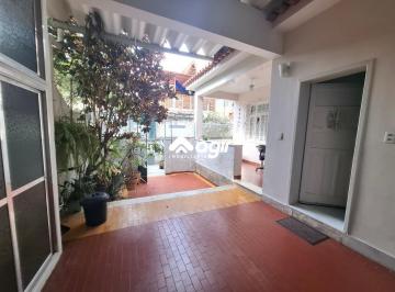 Casa · 120m² · 3 Quartos · Excelente casa com 3 quartos e amplo terreno!
