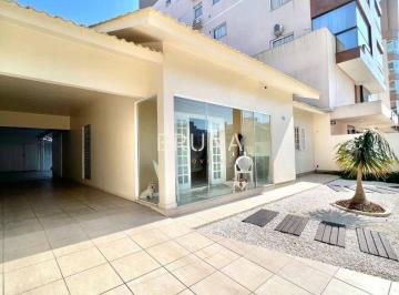 Casa · 200m² · 5 Quartos · 5 Vagas · Casa para alugar no bairro Mar Grosso - Laguna/SC