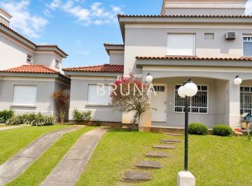 Casa · 3 Quartos · 2 Vagas · Casa geminada com 3 quartos (1 suite)