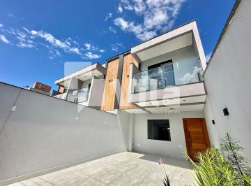Casa · 97m² · 3 Quartos · 2 Vagas · Sobrado à venda no bairro Santa Regina - Camboriú/SC