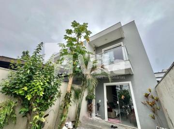 Casa · 100m² · 2 Quartos · 2 Vagas · Sobrado à venda no bairro Rio Pequeno - Camboriú/SC