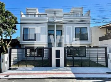 Casa · 205m² · 3 Quartos · 2 Vagas · Sobrado à venda no bairro Centro - Balneário Camboriú/SC