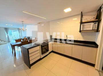 Casa · 110m² · 3 Quartos · 2 Vagas · Sobrado à venda no bairro Centro - Camboriú/SC