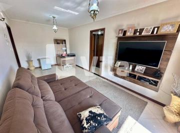 Casa · 265m² · 4 Quartos · 3 Vagas · Casa à venda no bairro Centro - Camboriú/SC