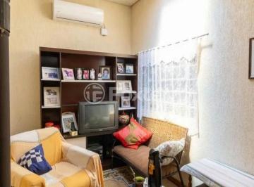 c9a3fc36 · Casa, 2 dormitórios, 150 m², em Santa Tereza